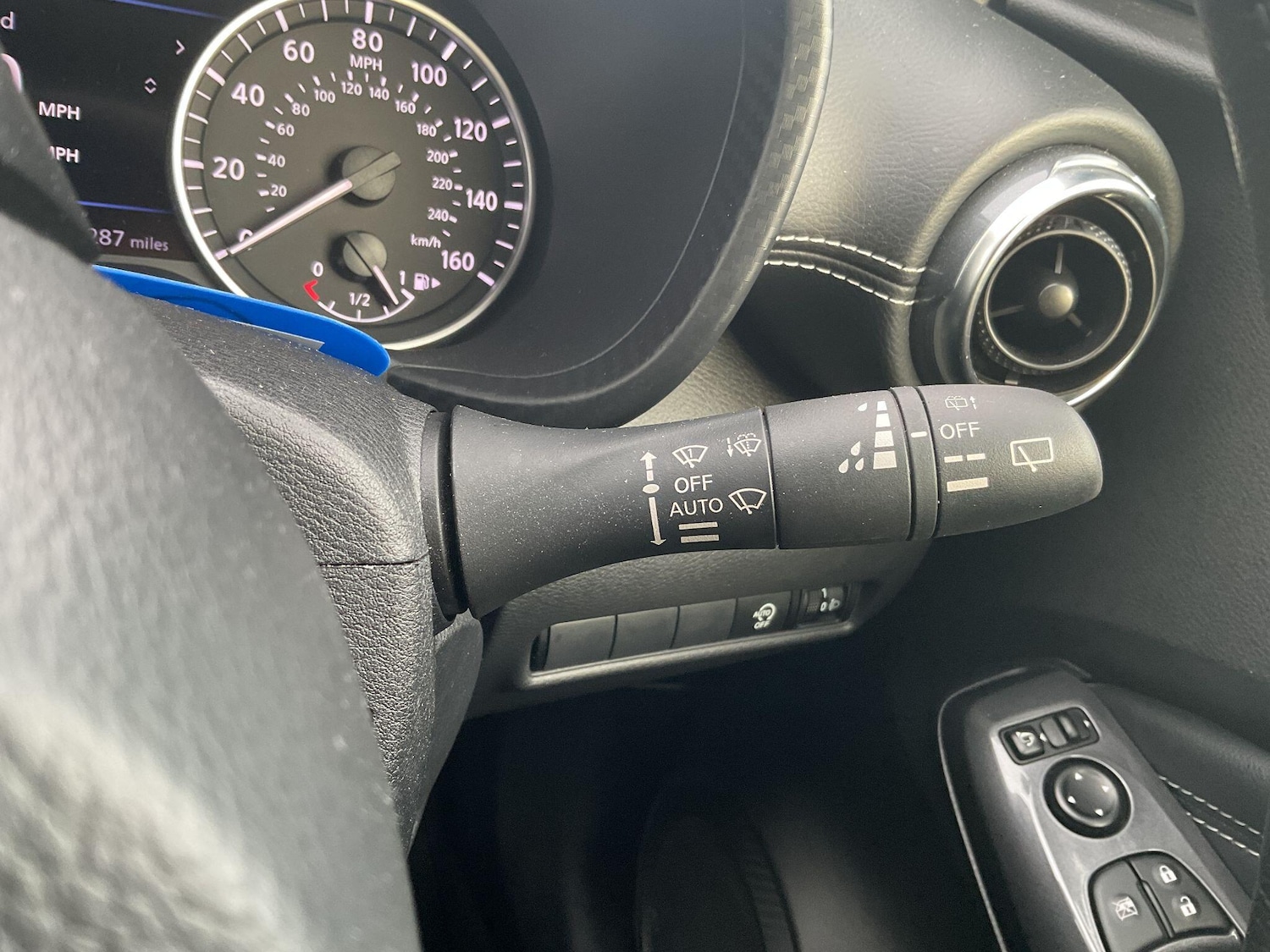 Used Nissan Juke 2024 for sale - 76592659: Photo 32