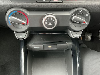 Kia - Rio
