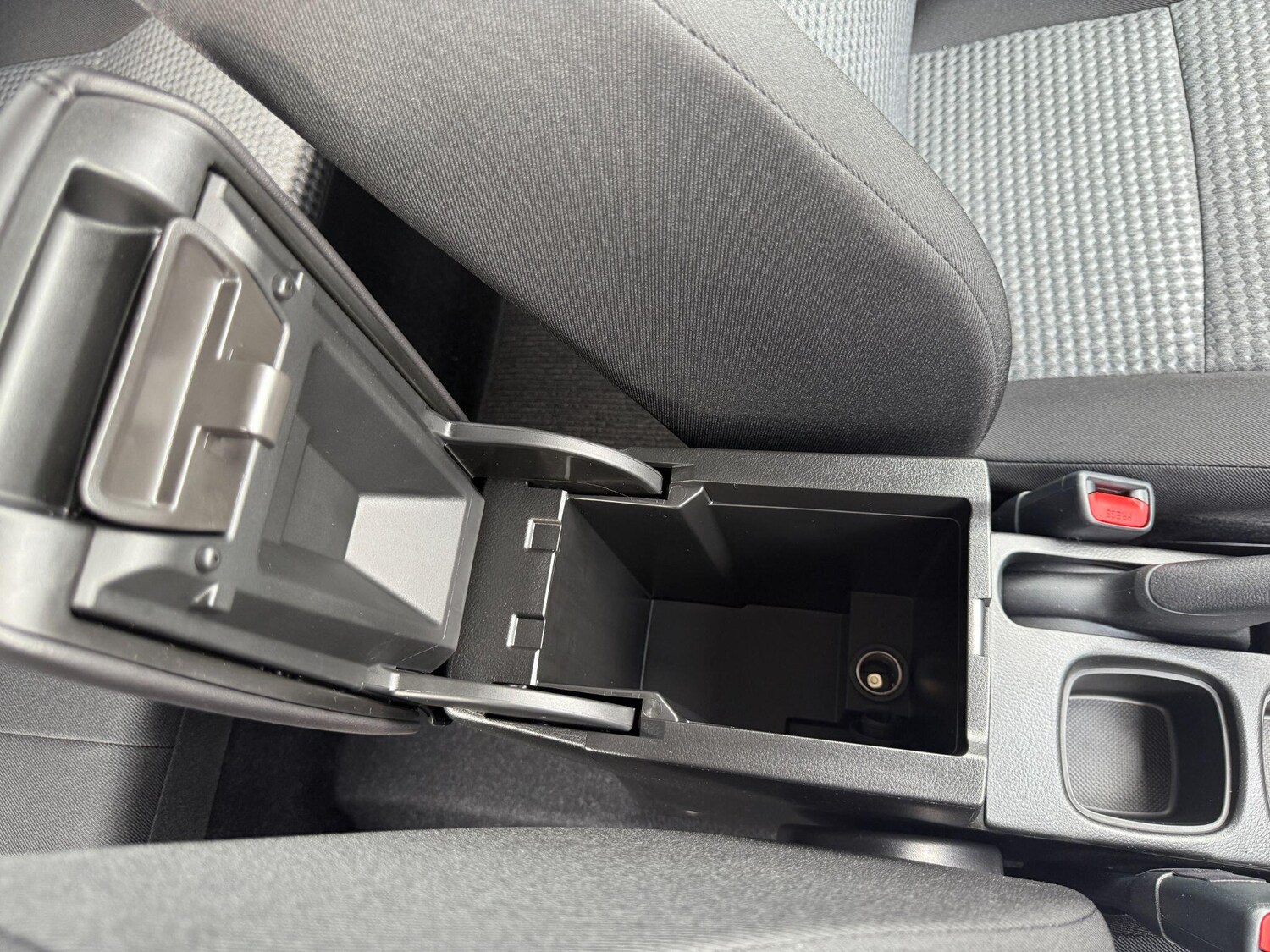 Used Suzuki SX4 S-Cross 2025 for sale - 77412066: Photo 11