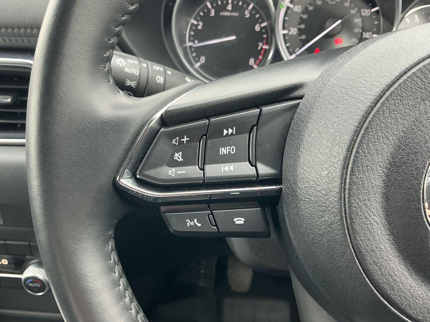 Used Mazda CX-5 2023 for sale - 76360040: Photo 23