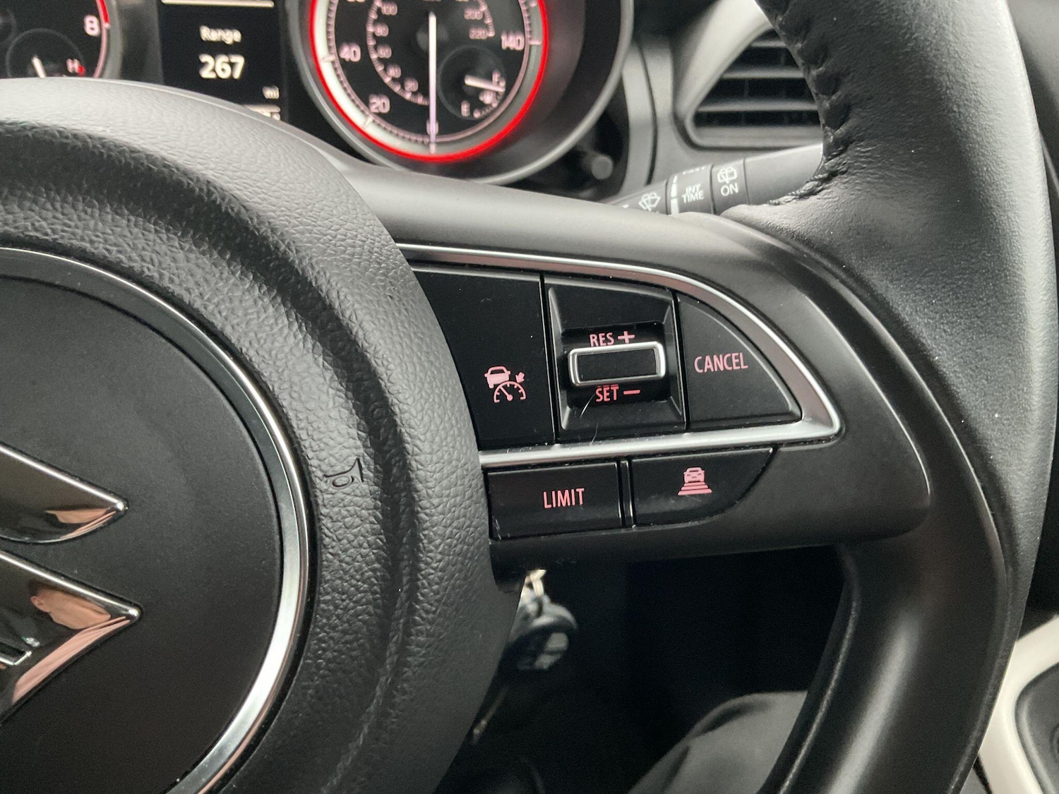 Used Suzuki Swift 2023 for sale - 77440534: Photo 24