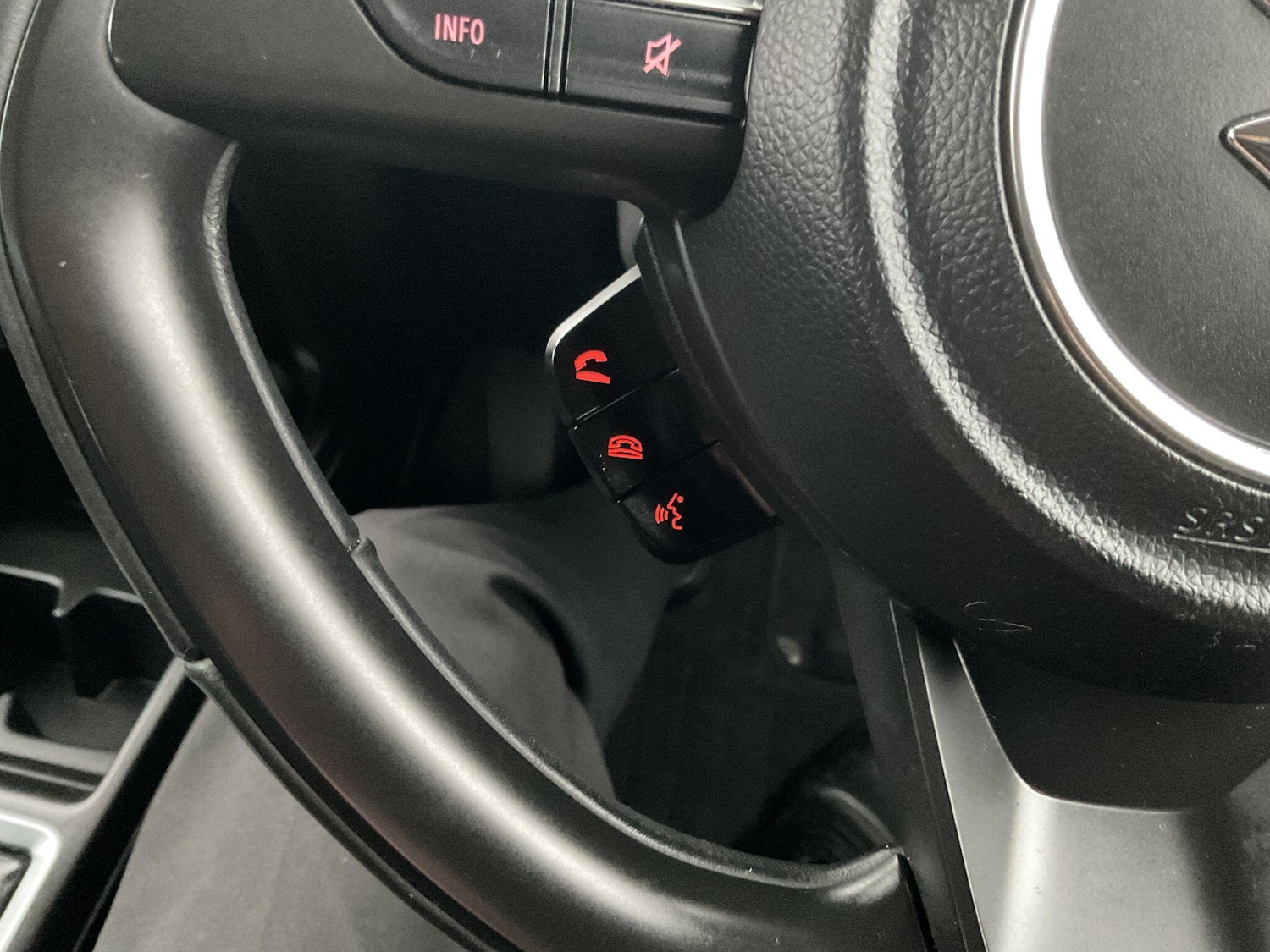 Used Suzuki Swift 2023 for sale - 77440534: Photo 25