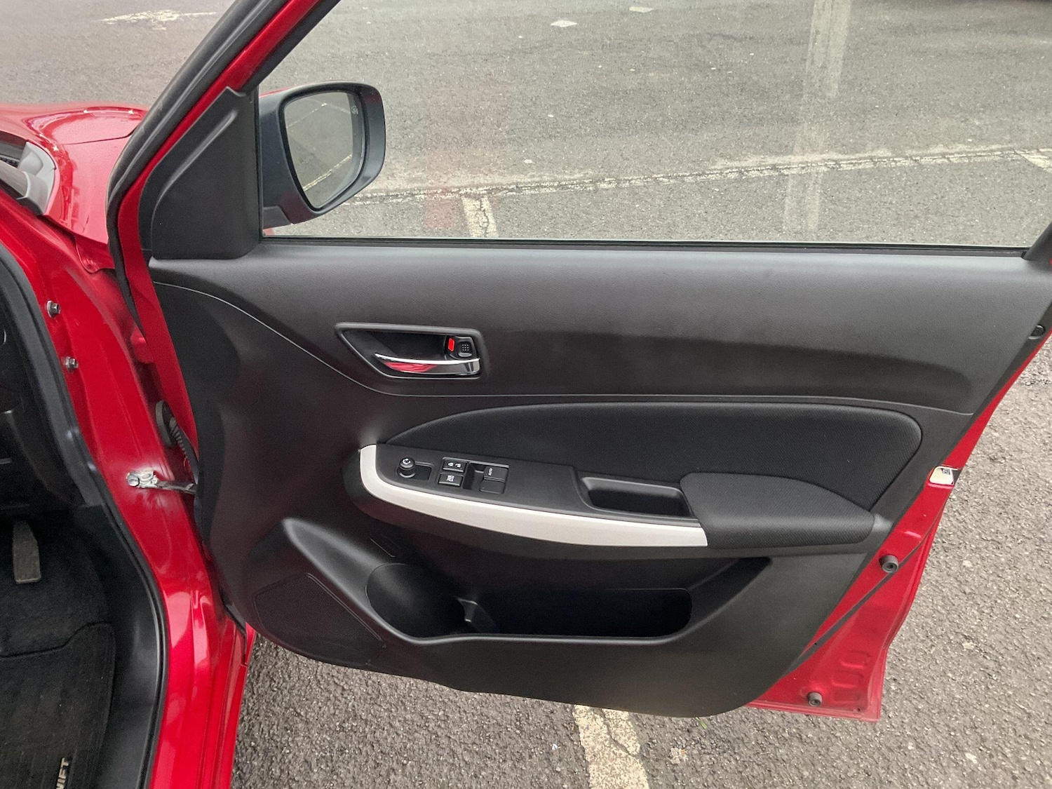 Used Suzuki Swift 2023 for sale - 77440534: Photo 37