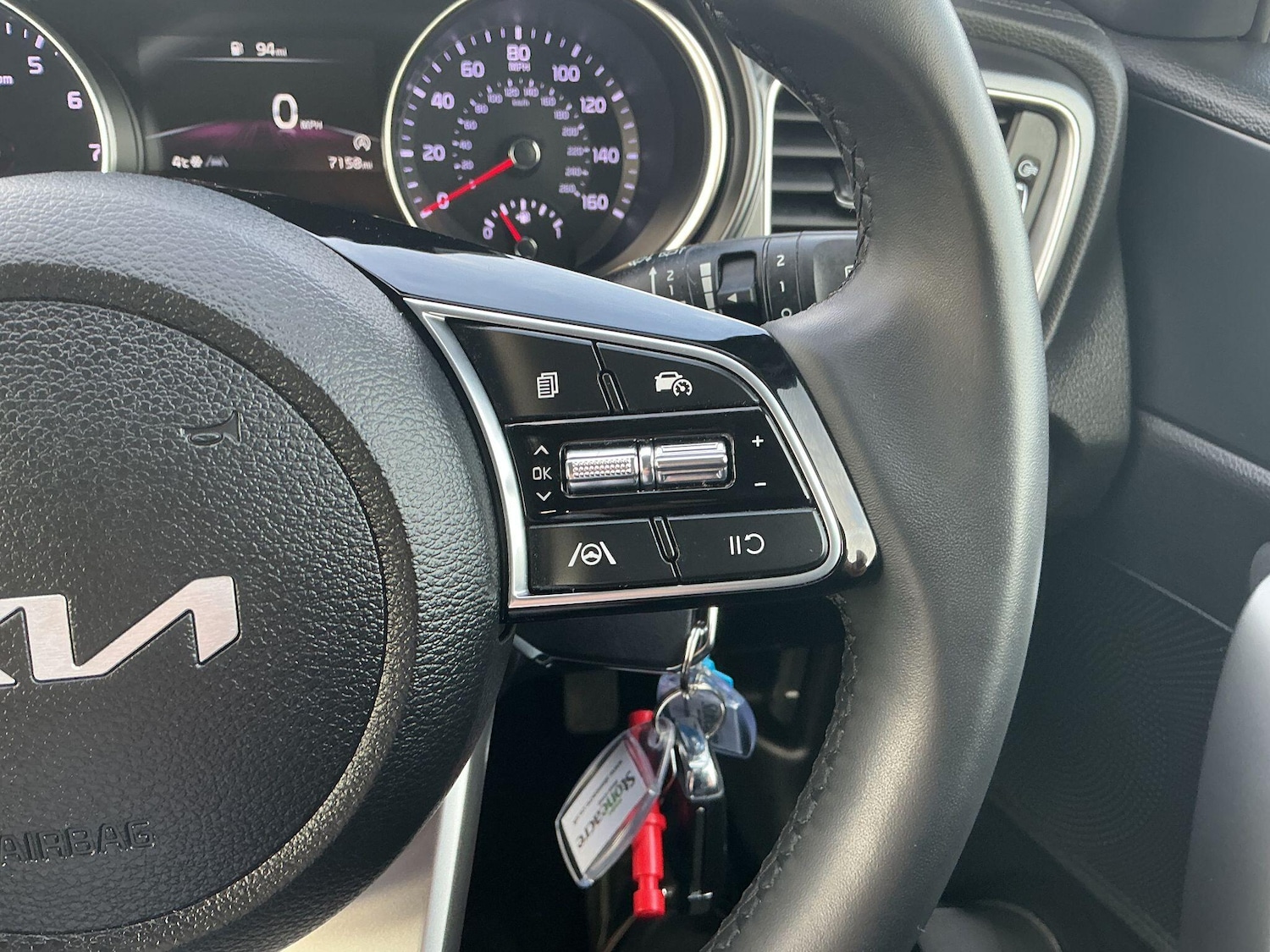 Used Kia XCeed 2023 for sale - 76759324: Photo 24