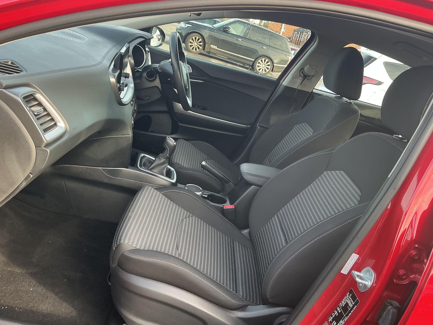 Used Kia XCeed 2023 for sale - 76759324: Photo 43