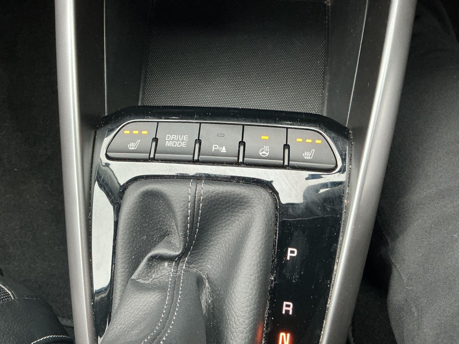 Used Kia Stonic 2024 for sale - 77549320: Photo 19