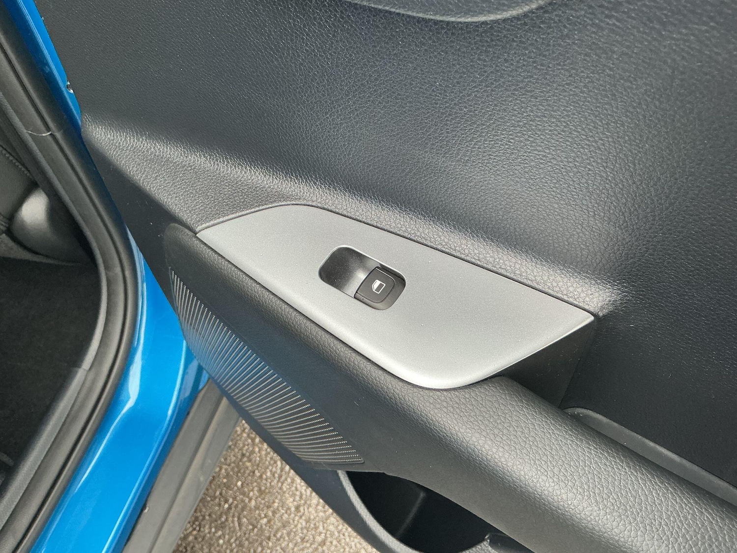 Used Kia Stonic 2024 for sale - 77549320: Photo 20