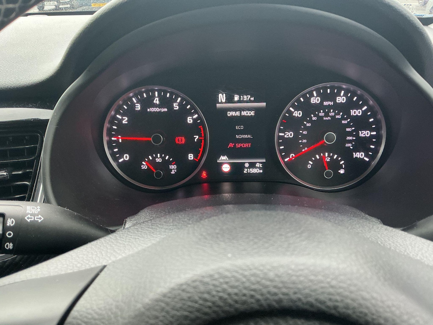 Used Kia Stonic 2024 for sale - 77549320: Photo 33