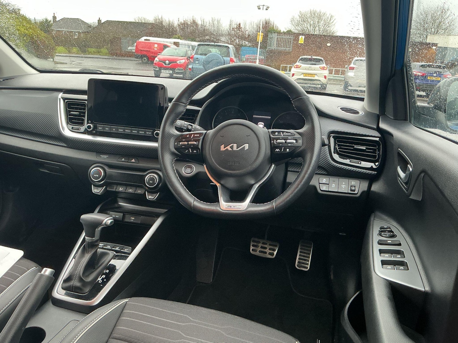 Used Kia Stonic 2024 for sale - 77549320: Photo 36