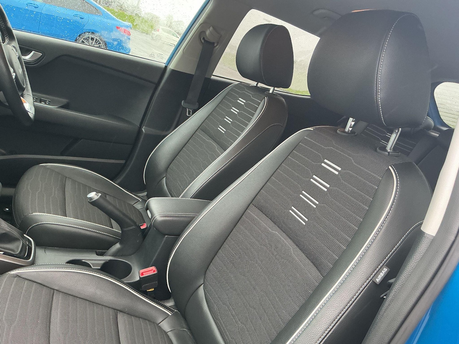 Used Kia Stonic 2024 for sale - 77549320: Photo 39