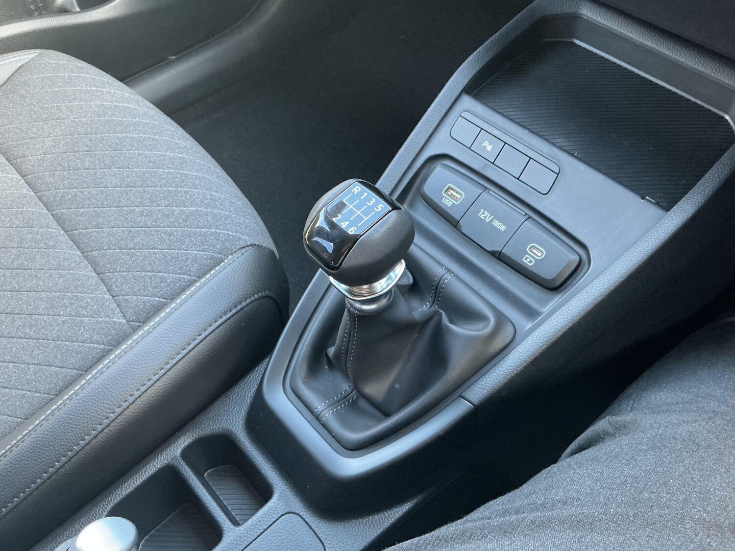 Used Kia Stonic 2026 for sale - 77710436: Photo 14