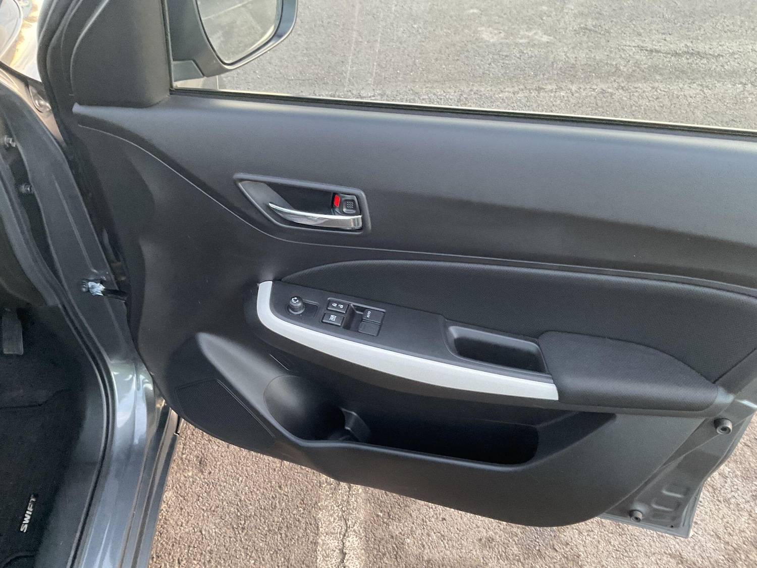 Used Suzuki Swift 2023 for sale - 77202702: Photo 38