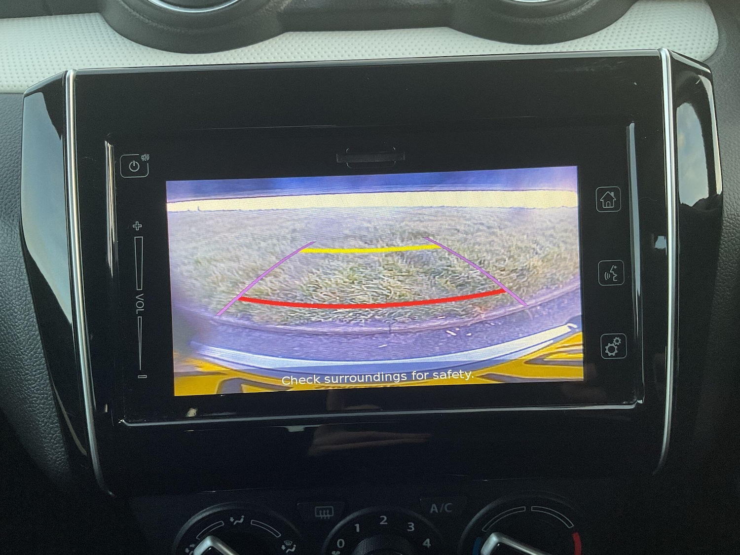 Used Suzuki Swift 2023 for sale - 77202702: Photo 45