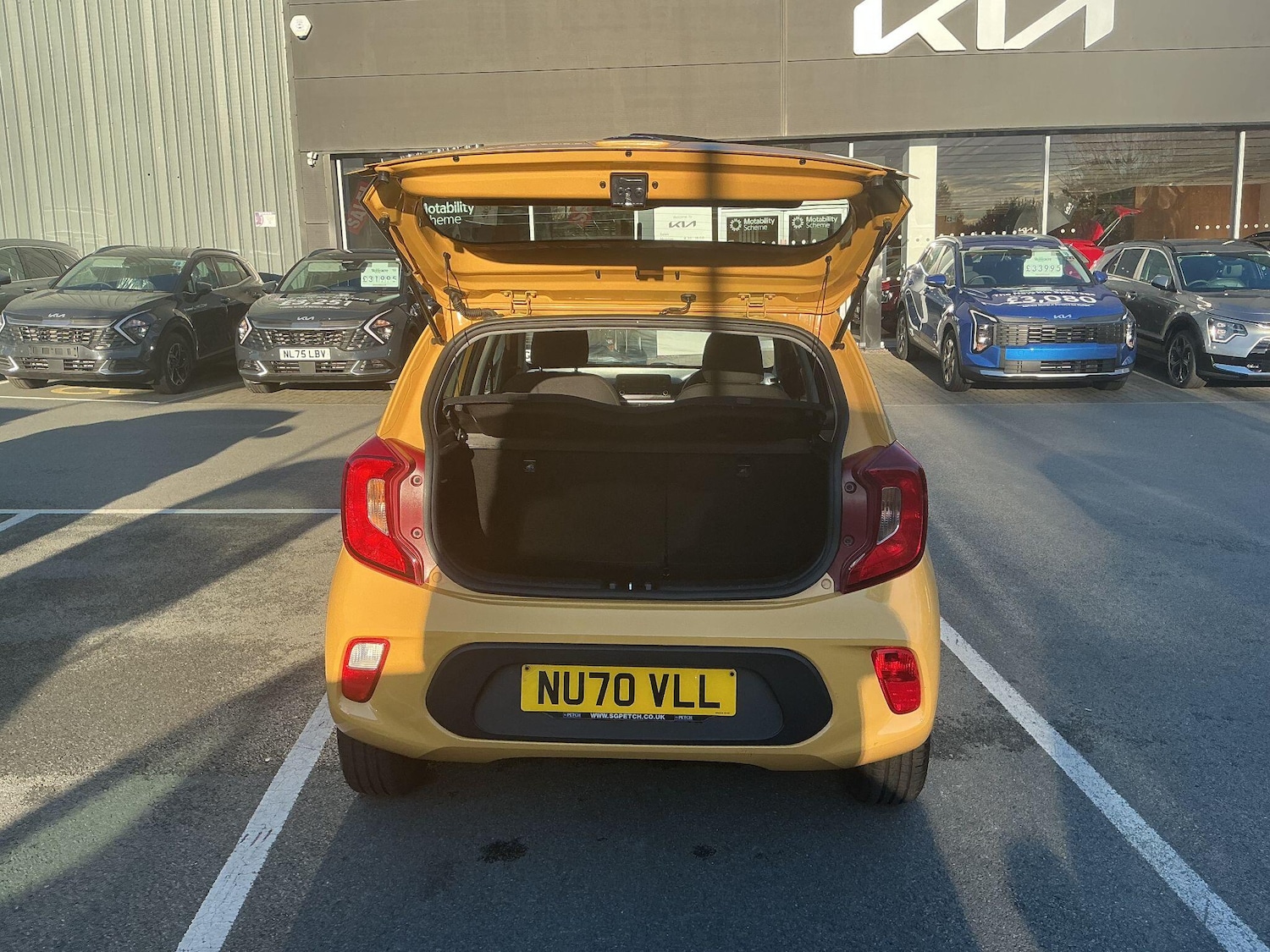 Used Kia Picanto 2020 for sale - 76658511: Photo 9