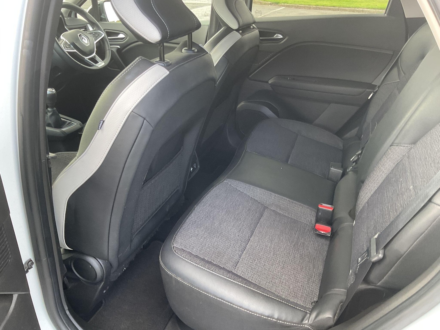 Used Renault Captur 2023 for sale - 76865358: Photo 18