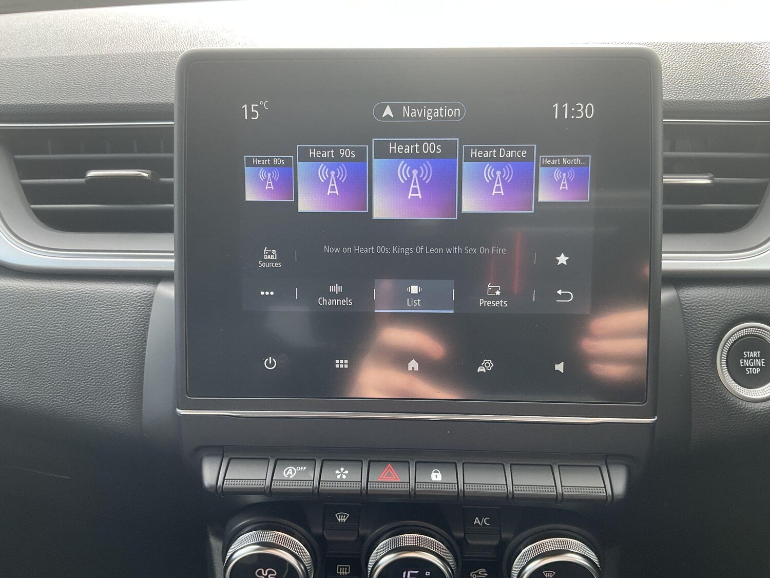 Used Renault Captur 2023 for sale - 76865358: Photo 49