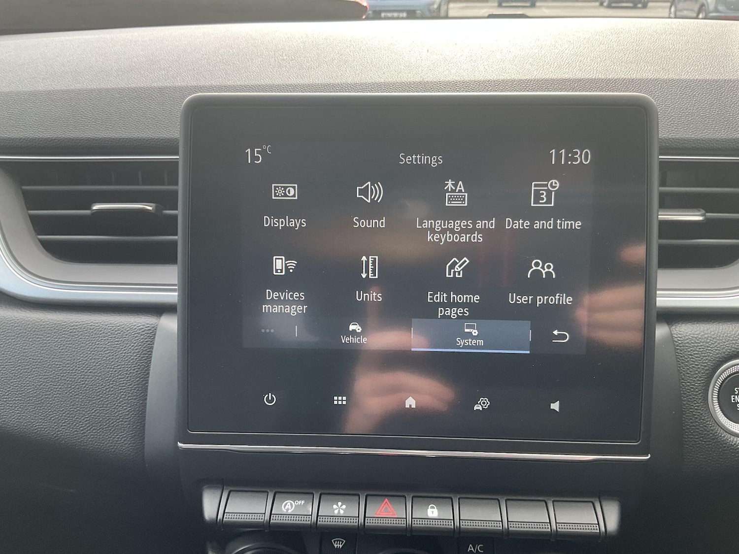 Used Renault Captur 2023 for sale - 76865358: Photo 54