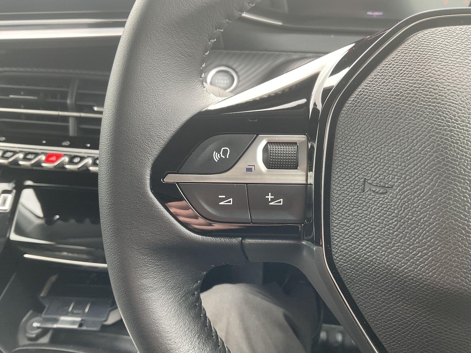 Used Peugeot 208 for sale - 77957118: Photo 54