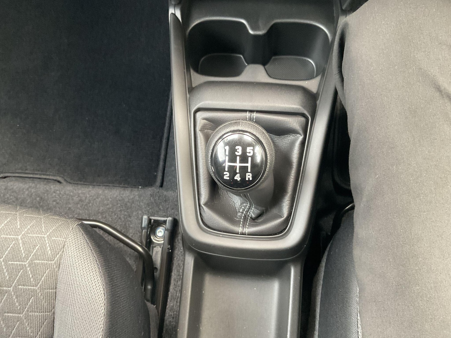 Used Suzuki Swift 2025 for sale - 77091292: Photo 64