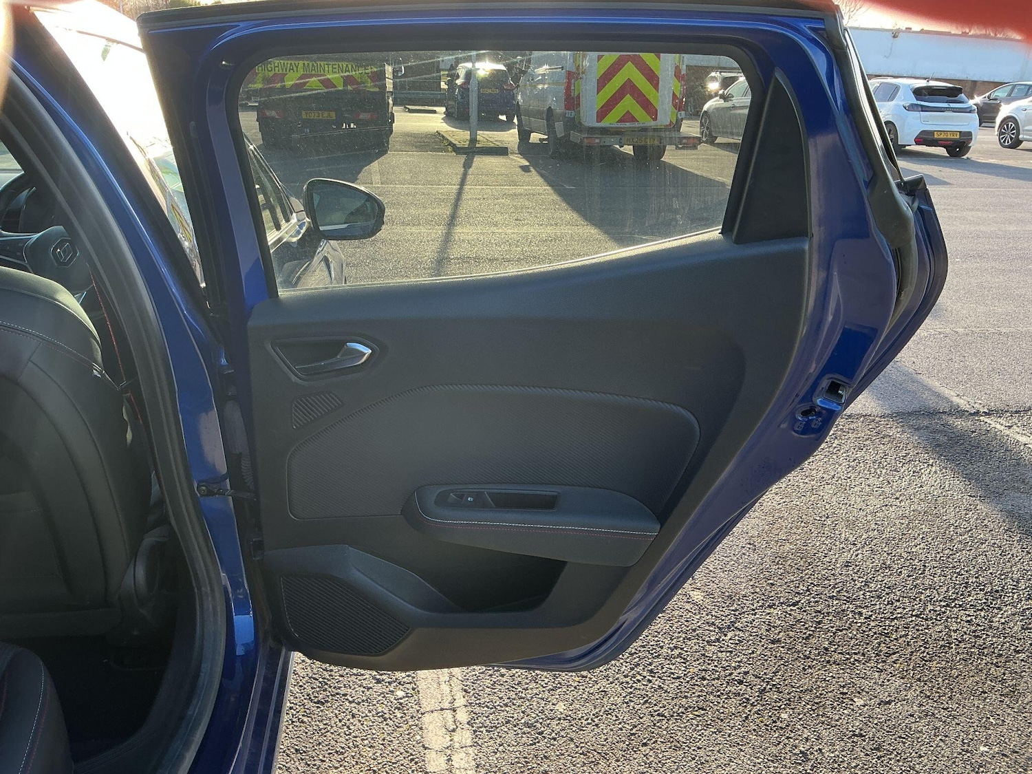 Used Renault Clio 2022 for sale - 76865832: Photo 28