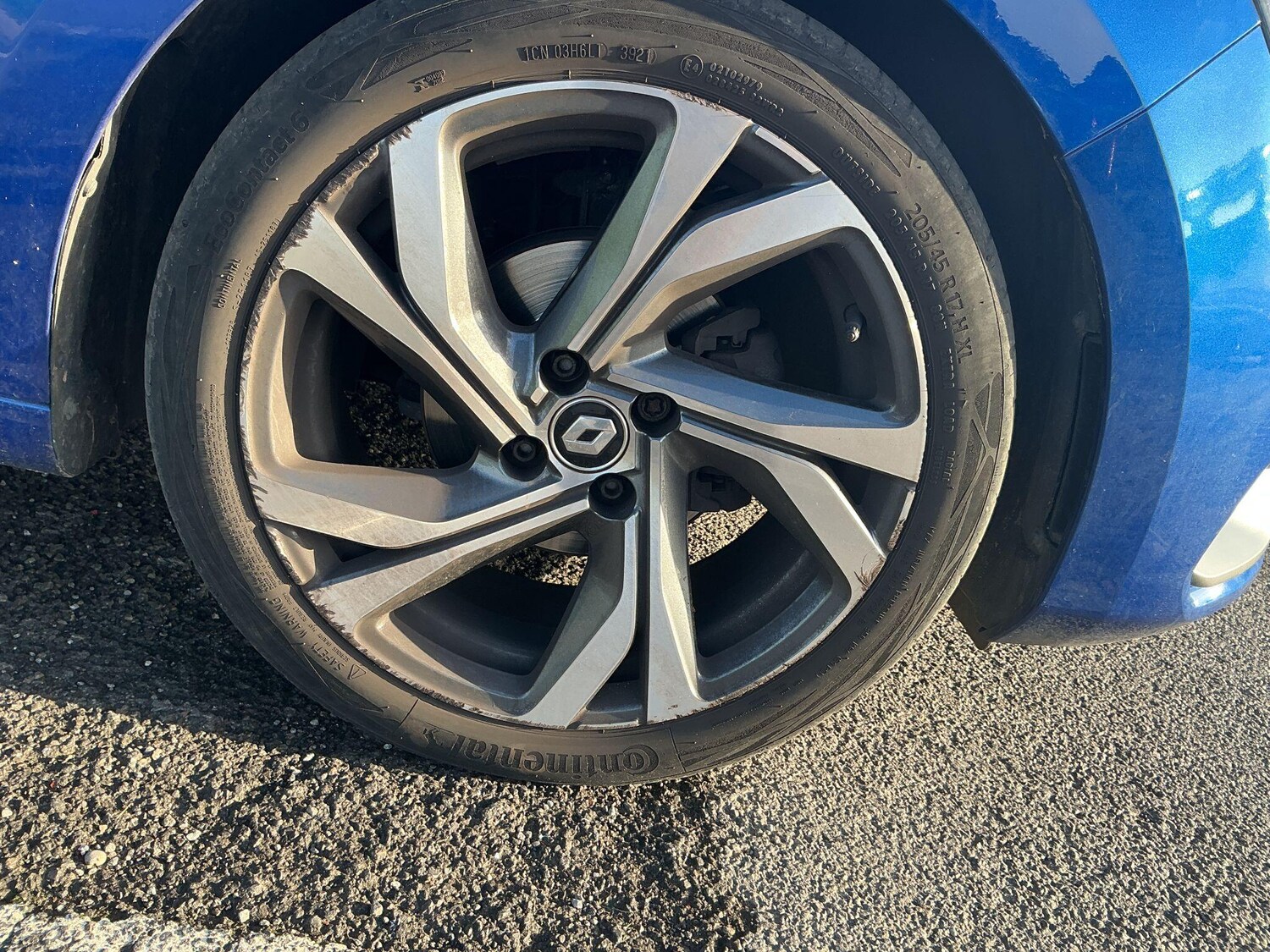 Used Renault Clio 2022 for sale - 76865832: Photo 31