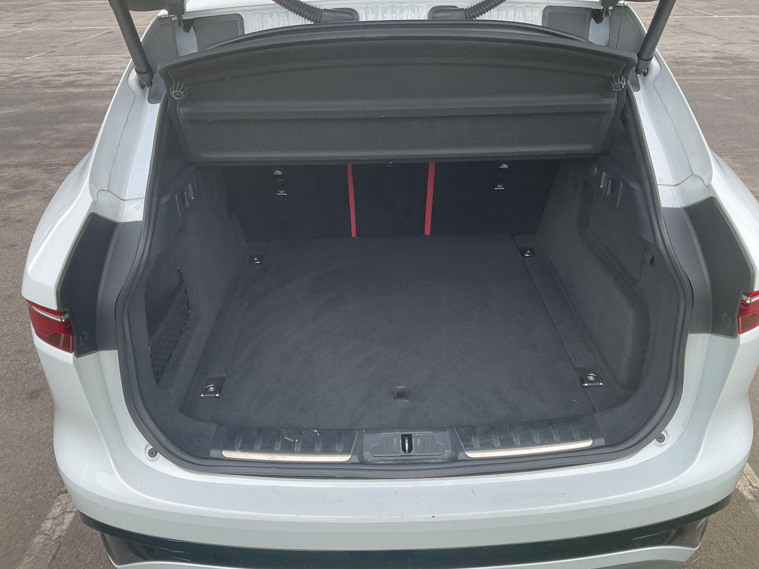 Used Jaguar F-Pace 2022 for sale - 77957419: Photo 28