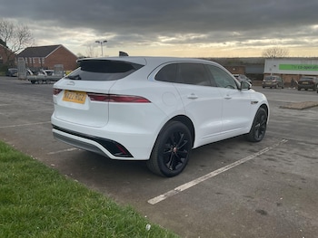 Used Jaguar F-Pace 2022 for sale - 77957419: Photo