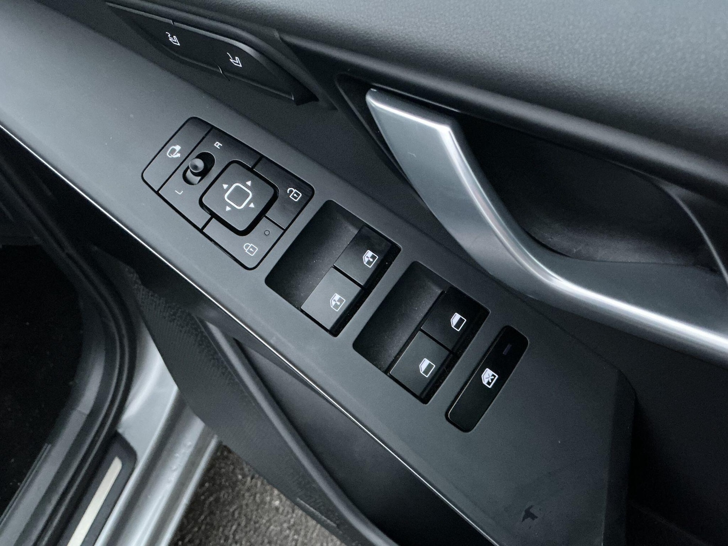 Used Kia Niro 2023 for sale - 76759339: Photo 32