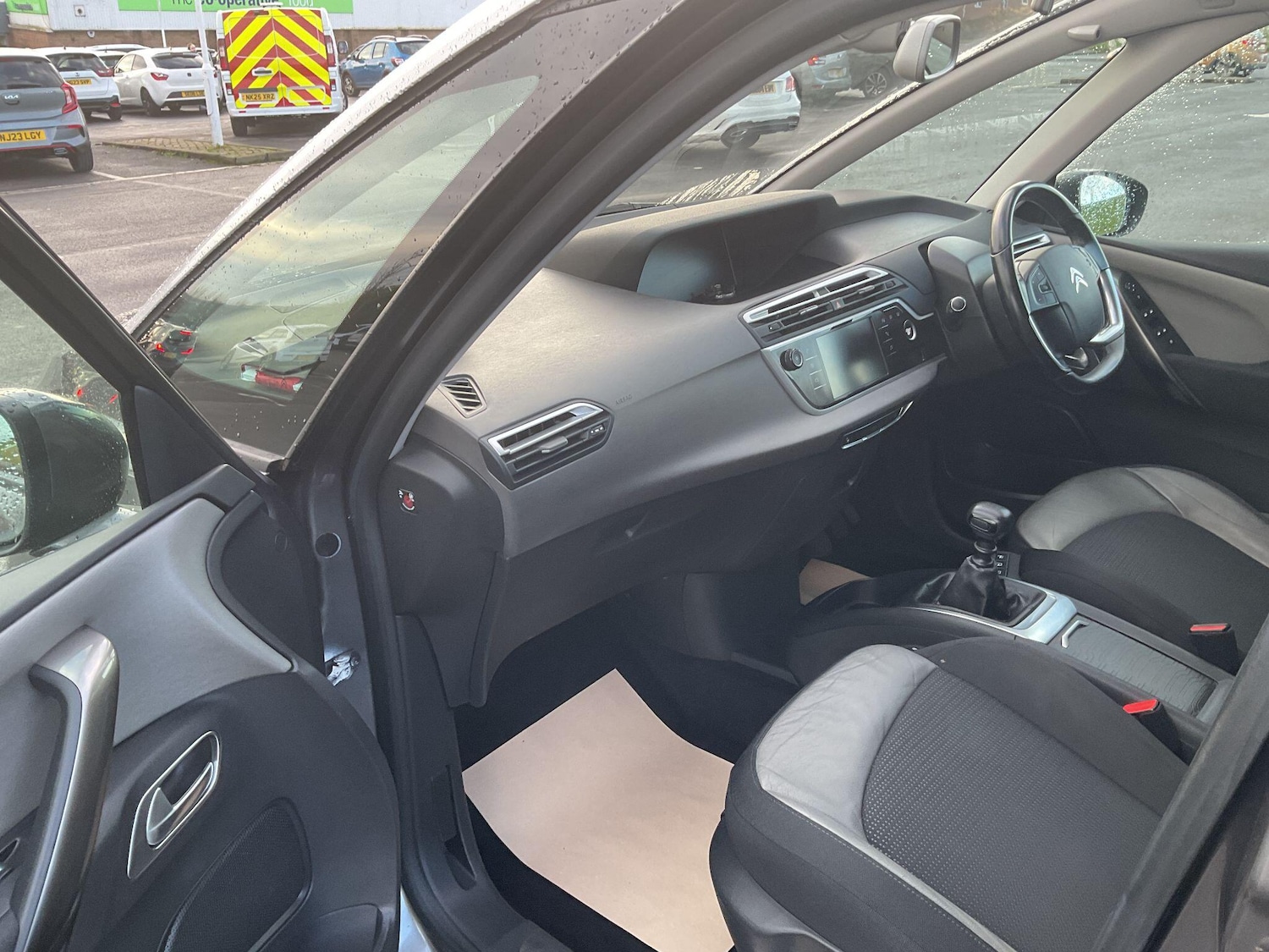 Used Citroen Grand C4 Picasso 2019 for sale - 77633144: Photo 12