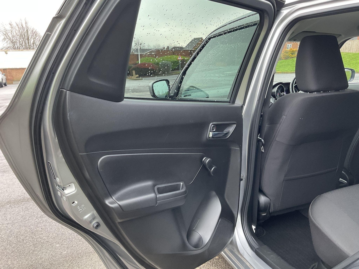 Used Suzuki Swift 2021 for sale - 77440346: Photo 33