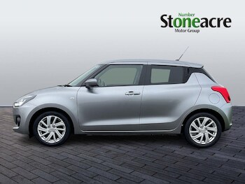 Used Suzuki Swift 2021 for sale - 77440346: Photo