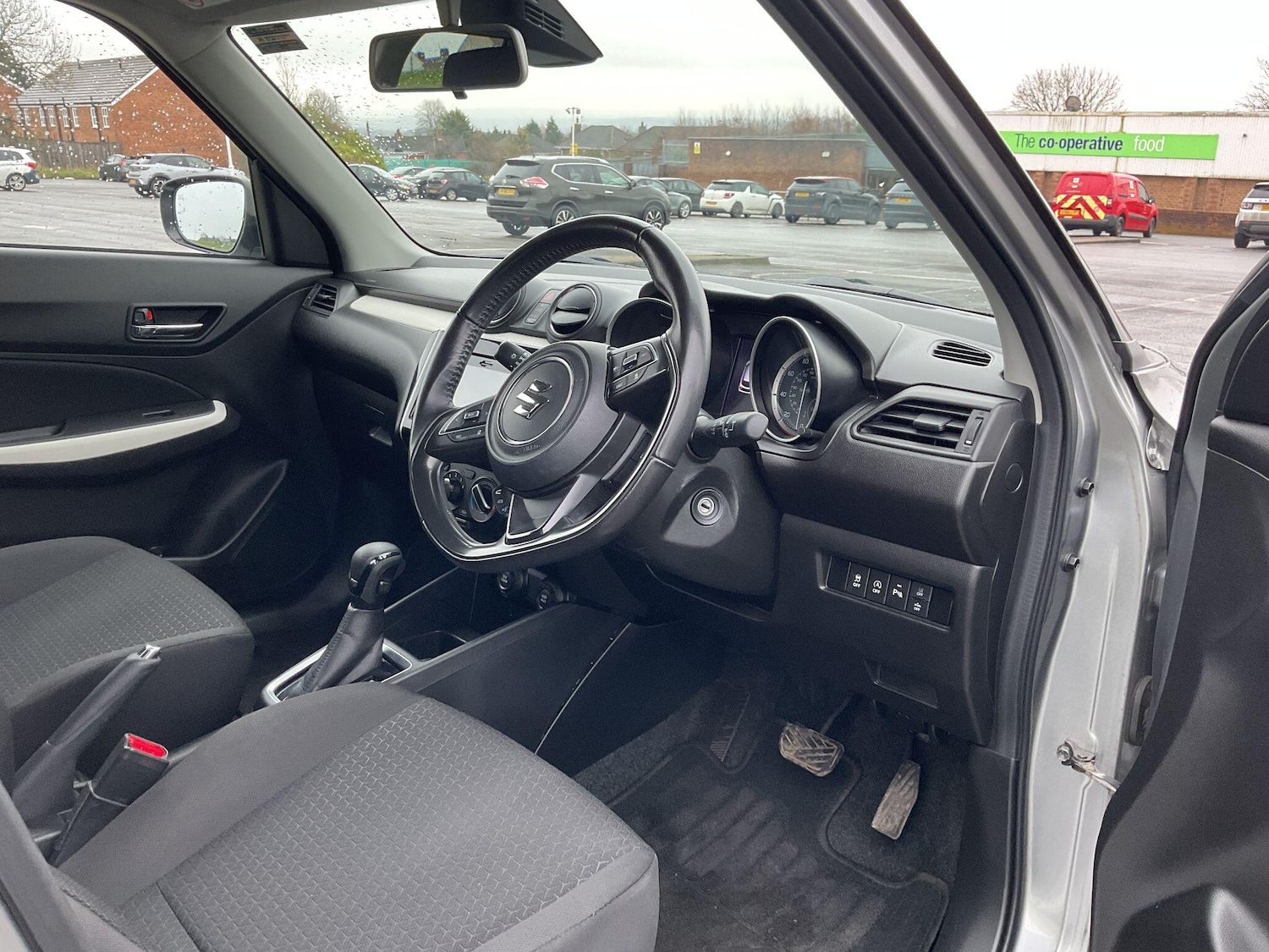 Used Suzuki Swift 2021 for sale - 77440346: Photo 80