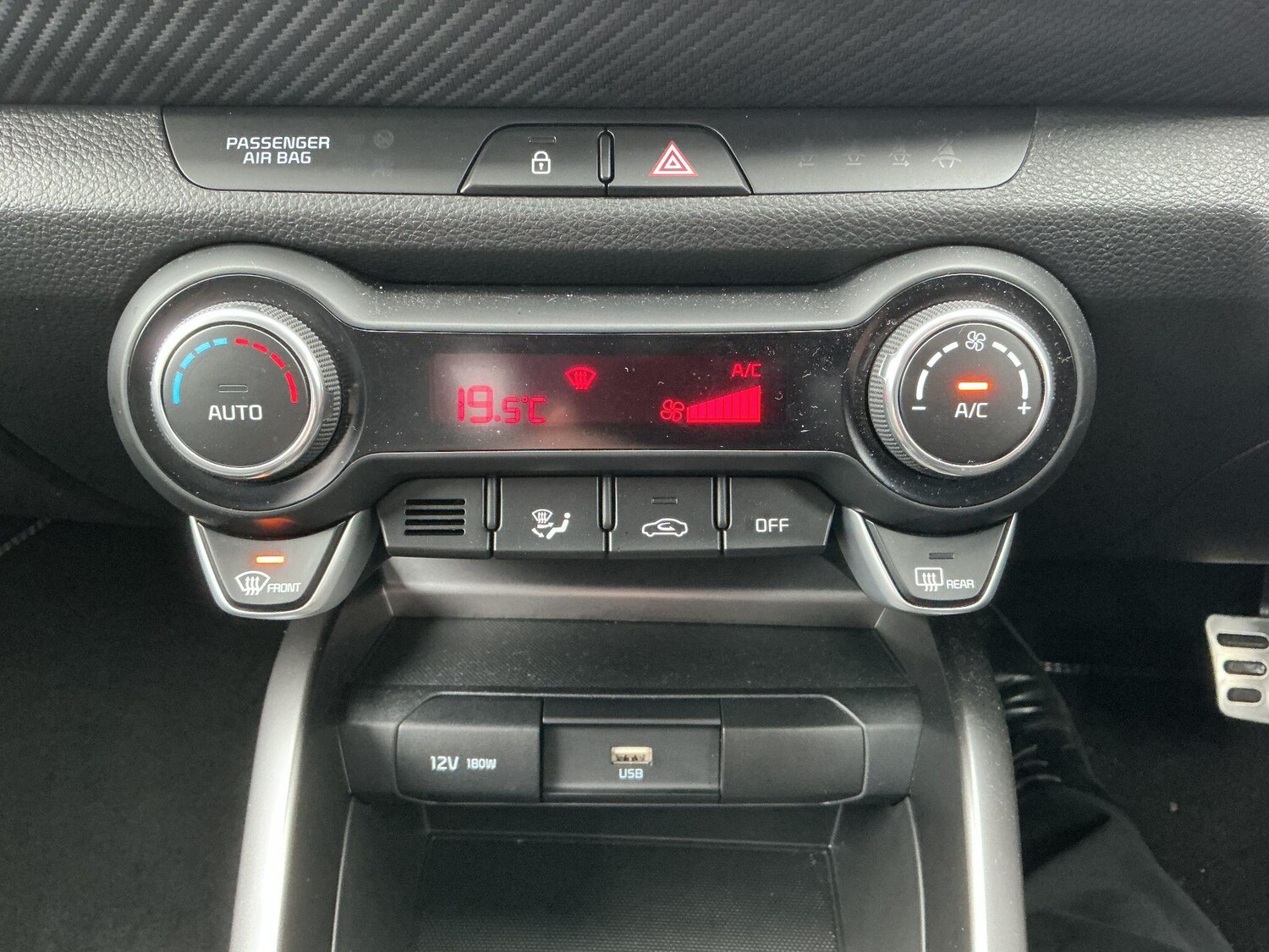 Used Kia Stonic for sale - 77683710: Photo 12