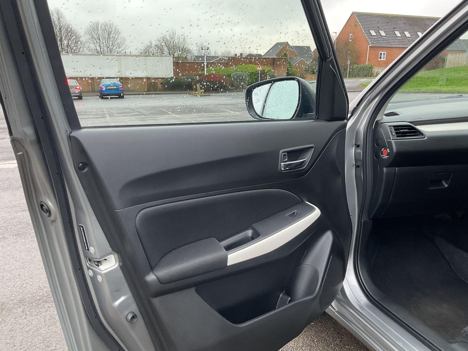 Used Suzuki Swift 2021 for sale - 77376663: Photo 35