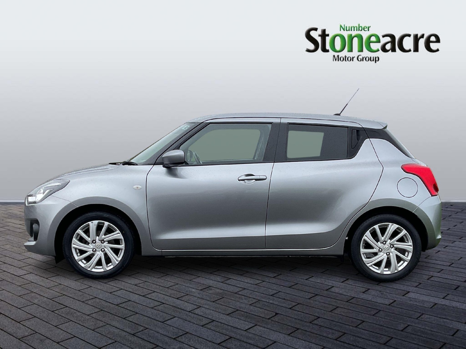 Used Suzuki Swift 2021 for sale - 77376663: Photo 4