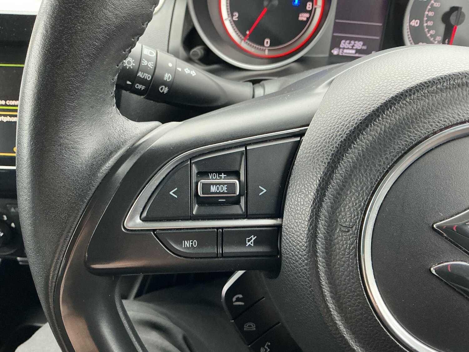 Used Suzuki Swift 2018 for sale - 77586129: Photo 19