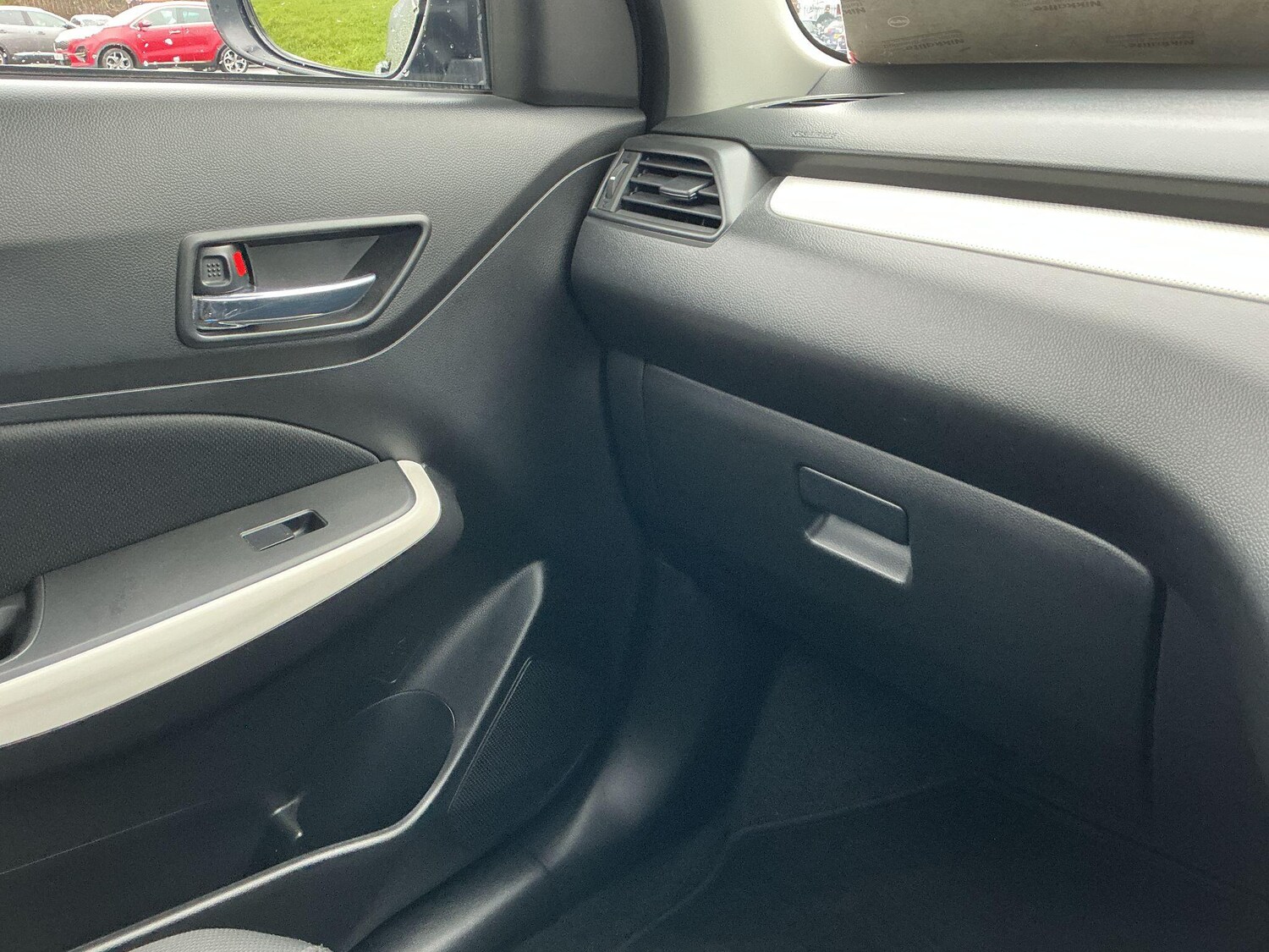 Used Suzuki Swift 2018 for sale - 77586129: Photo 51