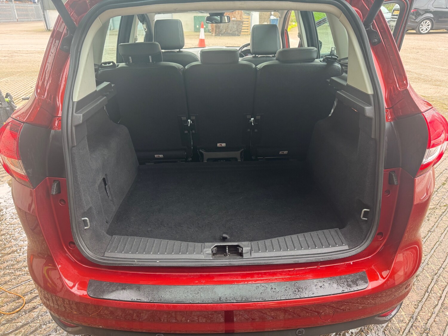 Used Ford C-Max 2016 for sale - 77789588: Photo 7