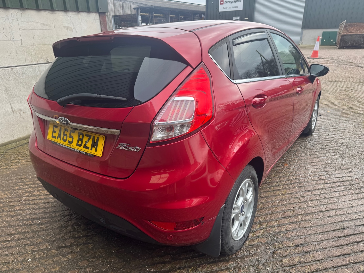 Used Ford Fiesta 2015 for sale - 77790079: Photo 3