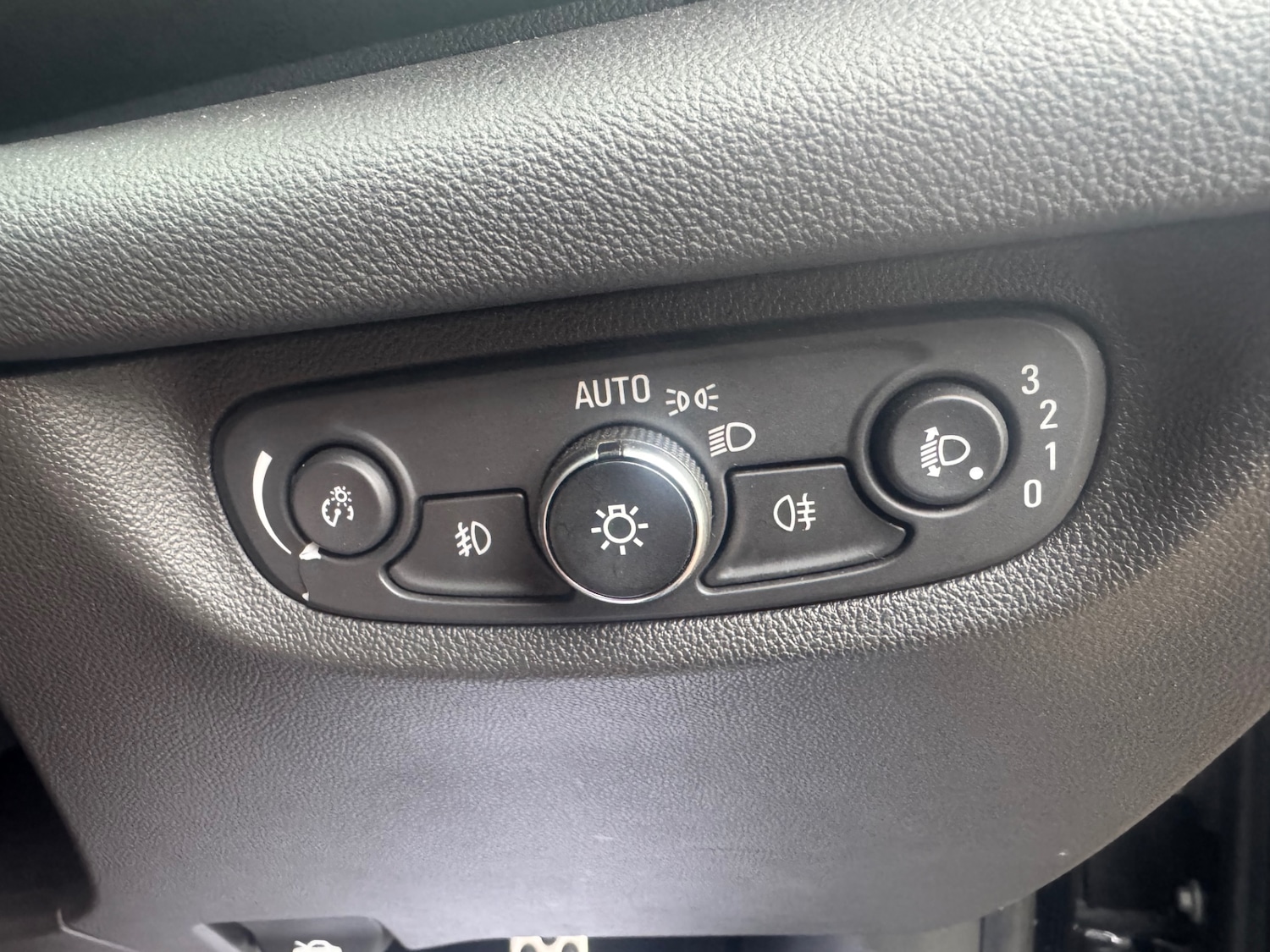 Used Vauxhall Insignia 2019 for sale - 77789276: Photo 16