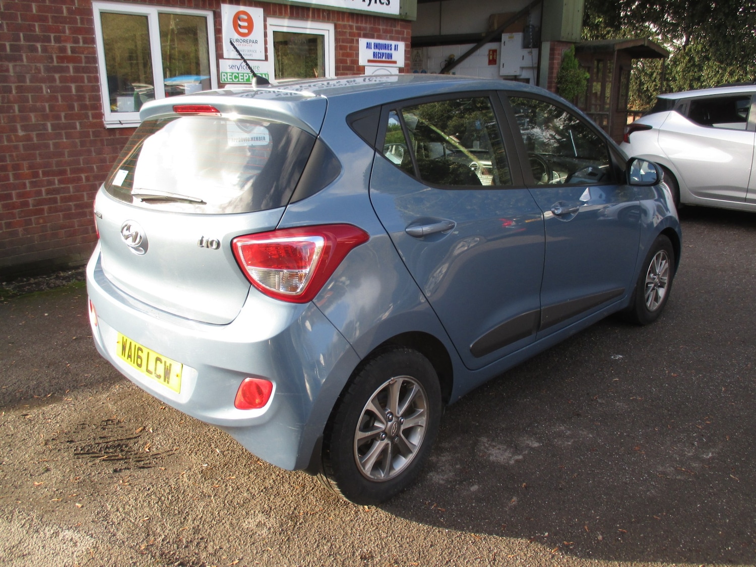 Used Hyundai i10 2016 for sale - 76892613: Photo 4