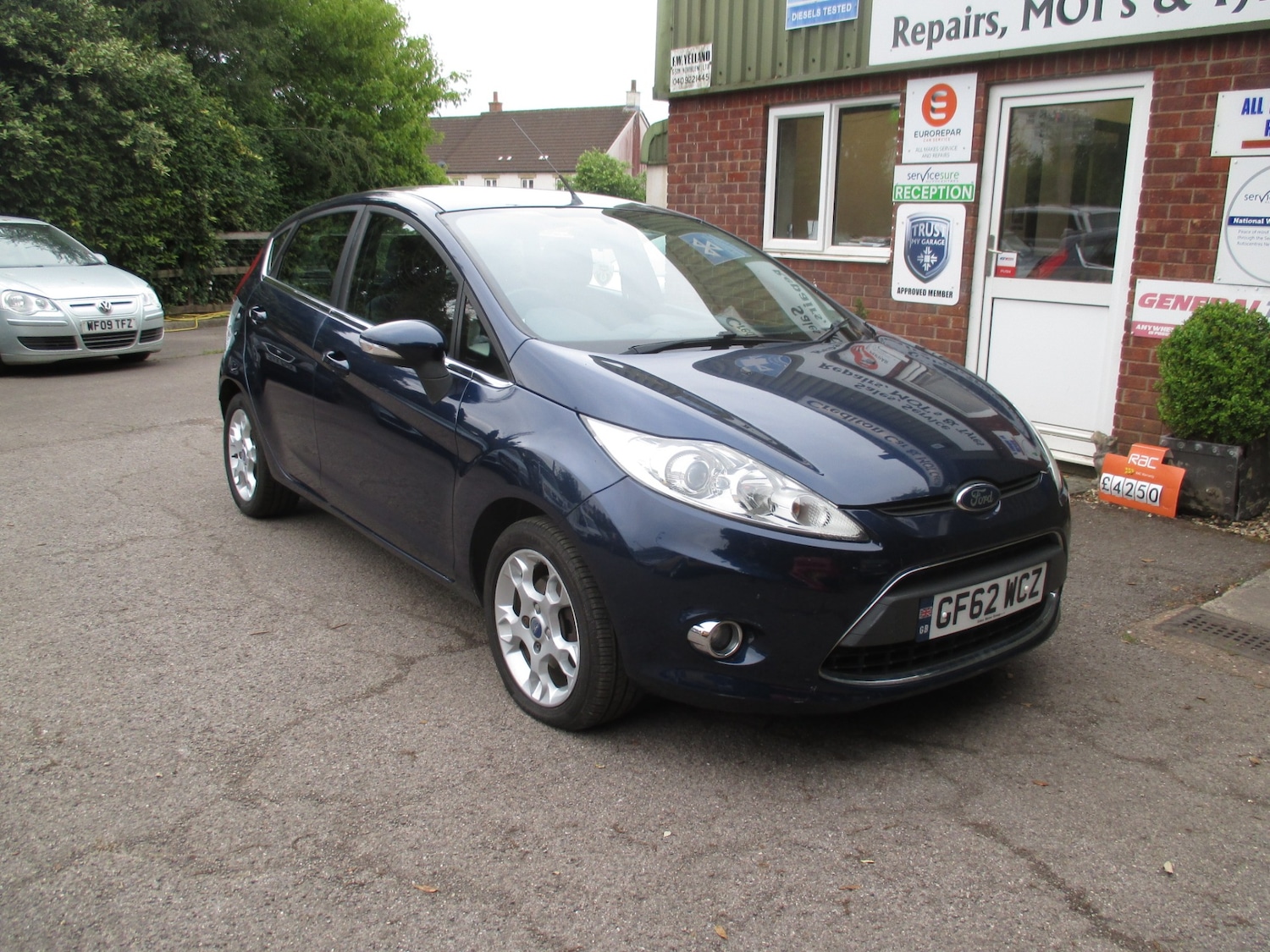 Vehicle 1
