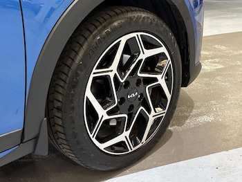 Used Kia XCeed 2023 for sale - 77493520: Photo