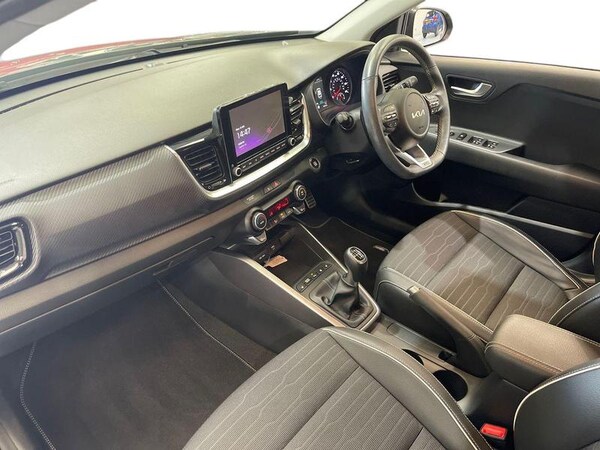 Used Kia Stonic 2023 for sale - 75730809: Photo 11
