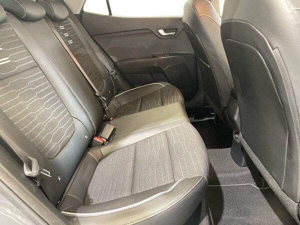 Used Kia Stonic 2023 for sale - 75730809: Photo 13