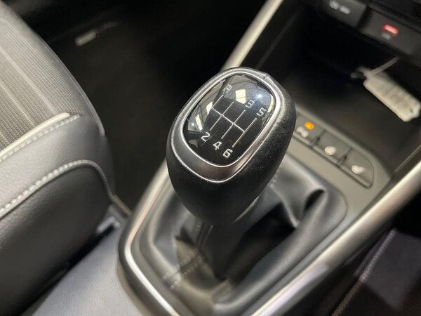 Used Kia Stonic 2023 for sale - 75730809: Photo 23