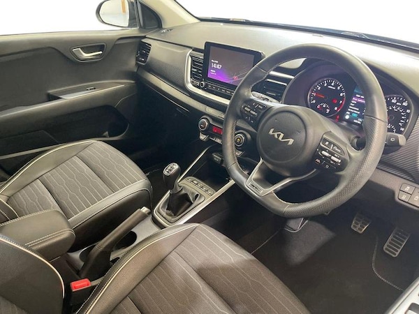 Used Kia Stonic 2023 for sale - 75730809: Photo 3