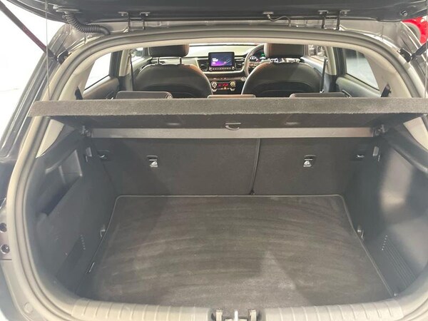 Used Kia Stonic 2023 for sale - 75730809: Photo 9
