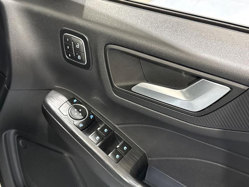 Used Ford Kuga 2024 for sale - 77176240: Photo 17