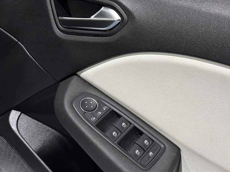 Used Renault Clio 2023 for sale - 76415943: Photo 17